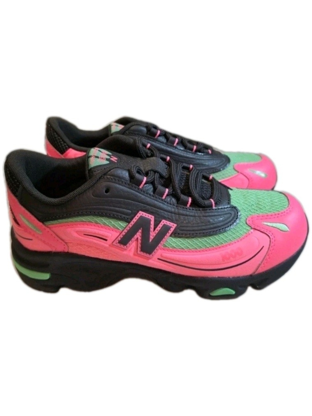 New Balance 1000 Pink/Green/Black Athletic Shoes. Youth’s 5Y. Women’s 6.5. NIB - Picture 3 of 12